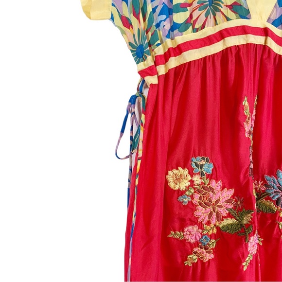 Johnny Was Embroidered Silk Dress Size XS Floral Print - Picture 7 of 9